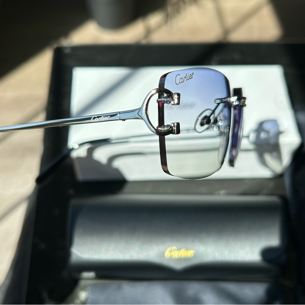 Cartier Men’s Rimless Sunglasses in Gradient Blue - Picture 2 of 9